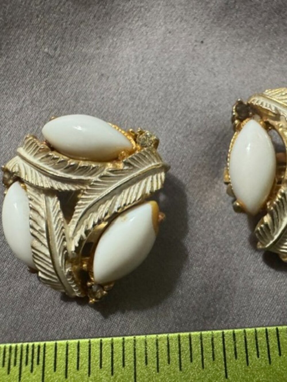 Vintage gold earings